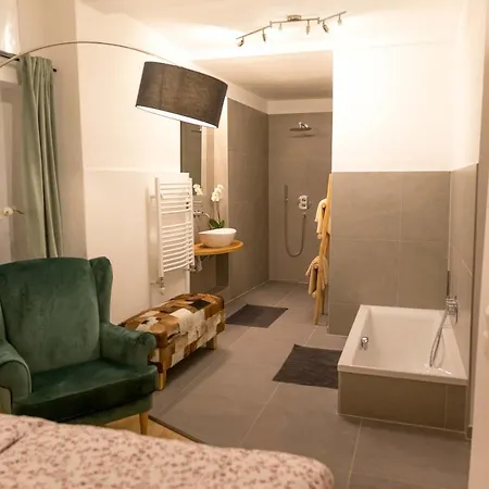 Apartment Charming 45m2 In Heart Of