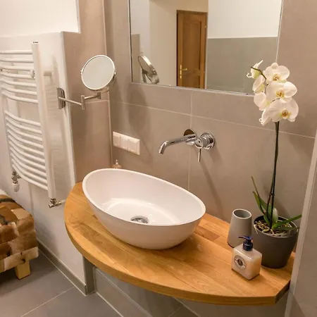 Apartment Charming 45m2 In Heart Of